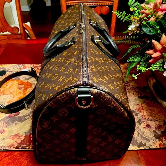 Never Used Louis Vuitton Keepall Bandouliere 55 in Monogram Macassar! - Picture 2 of 11